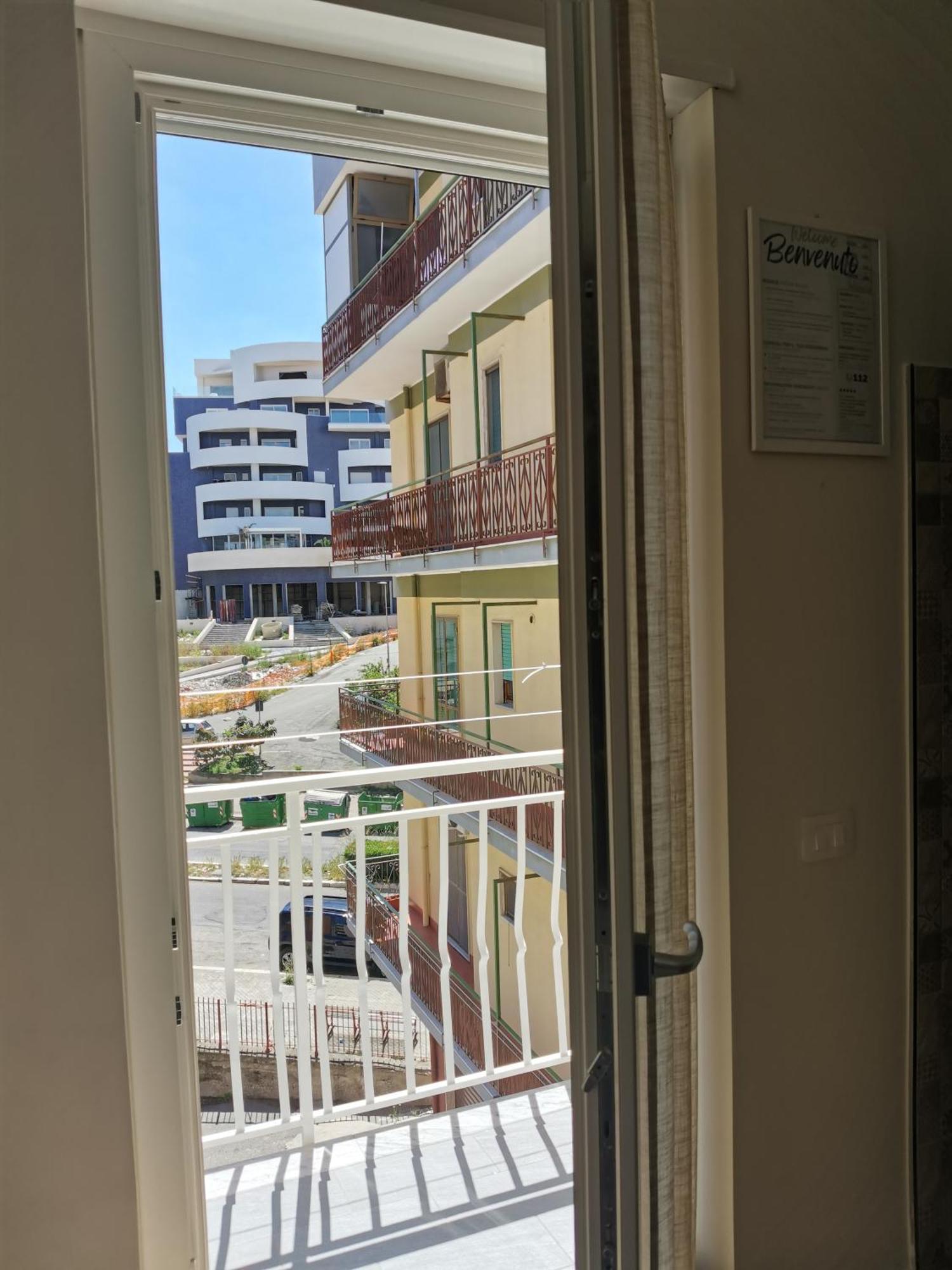Palazzo Buscema - Appartamenti & Residence 크로토네 외부 사진